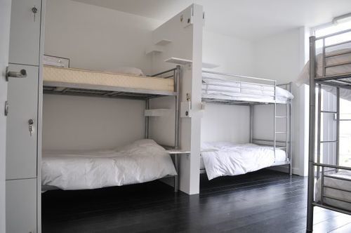 47 Hostel *