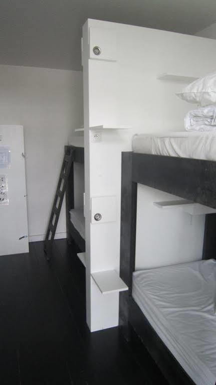 47 Hostel *
